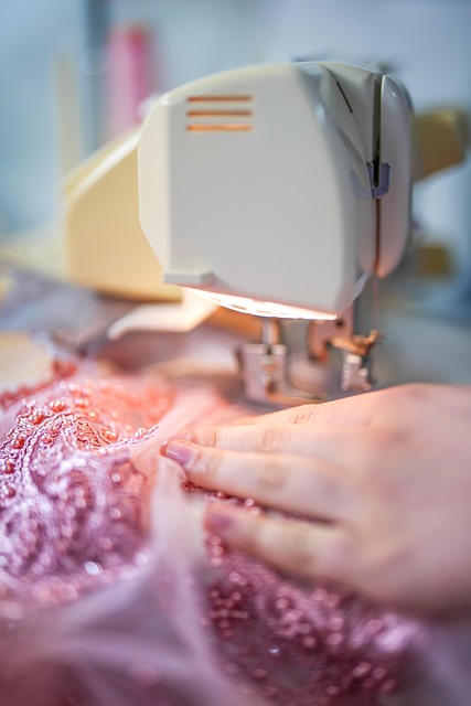 Overlock Nähmaschine - Präzise Kanten in Rekordzeit